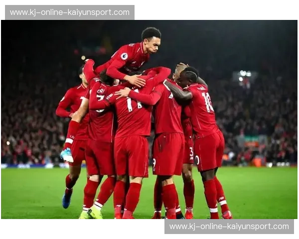 红蓝之巅的宿命对决:利物浦vs曼城直播,点燃英超最纯粹的足球狂欢 红蓝之巅的宿命对决:利物浦vs曼城直播,点燃英超最纯粹的足球狂欢